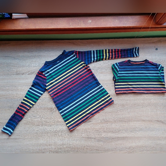 Bundle of Primary tees 10-12 - Picture 4 of 16